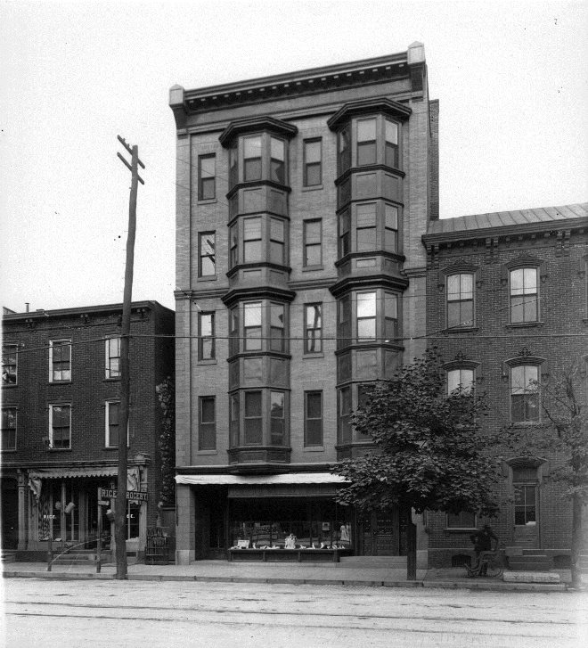 Photo of the Strohm Buidling, later the Molly Pitcher Hotel.